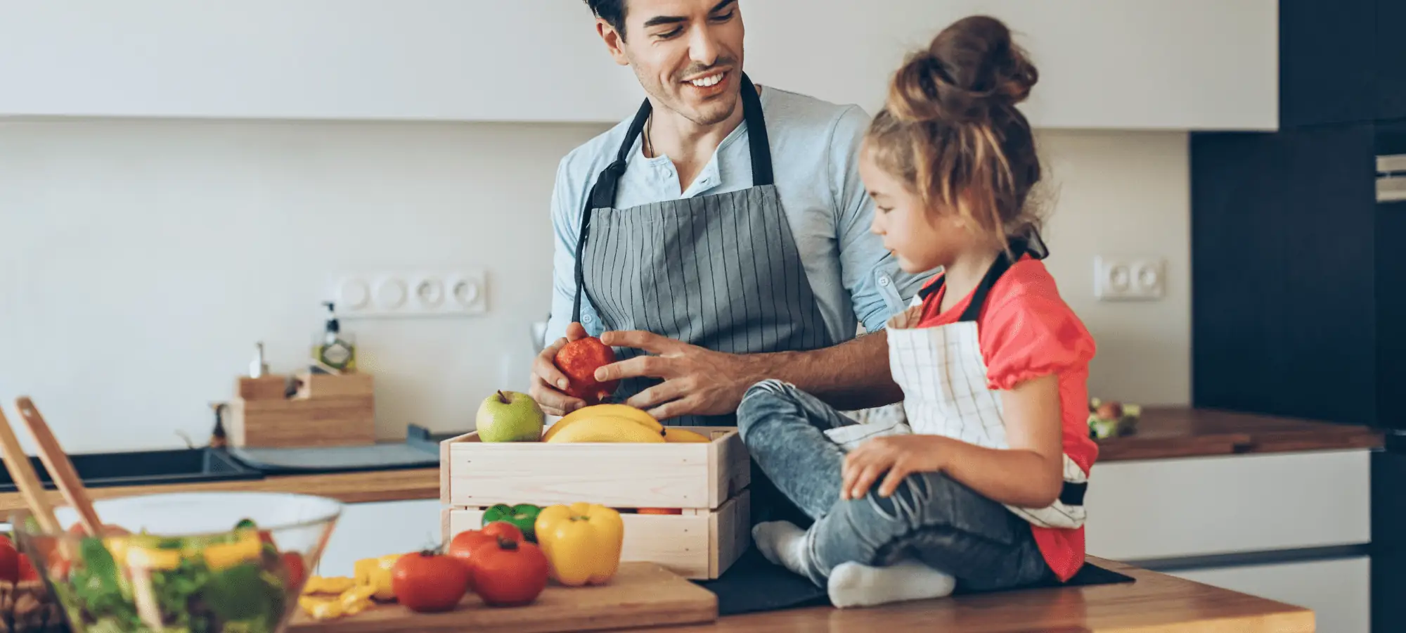parent and child discussing kids nutrition